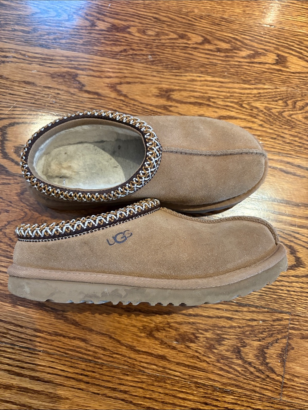 UGG Tasman Chestnut Brown Suede Slip-On Moccasin size 3